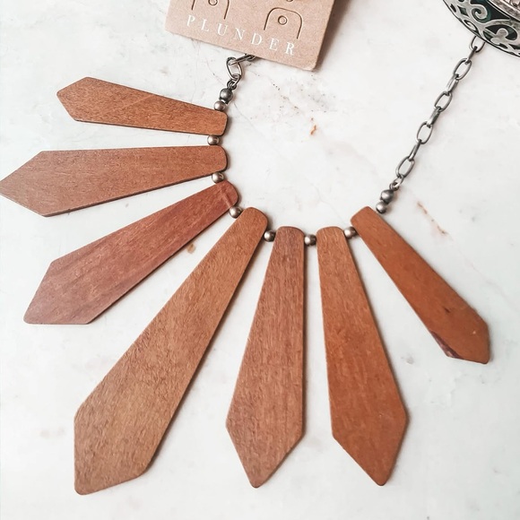 NEW Wooden Statement Necklace - Picture 12 of 12